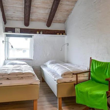 Dom wakacyjny Amazing Home In Hvide Sande With Wifi